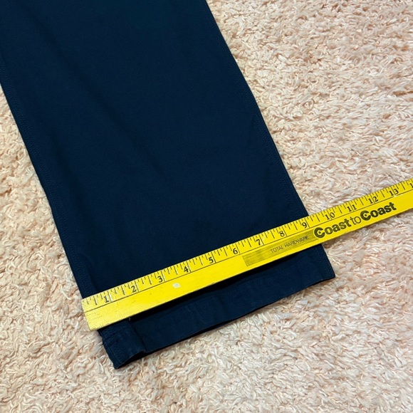 Duluth Trading Navy Women’s Utility Work Pants Curvesetter Waistband Size 18x33 - Picture 13 of 14